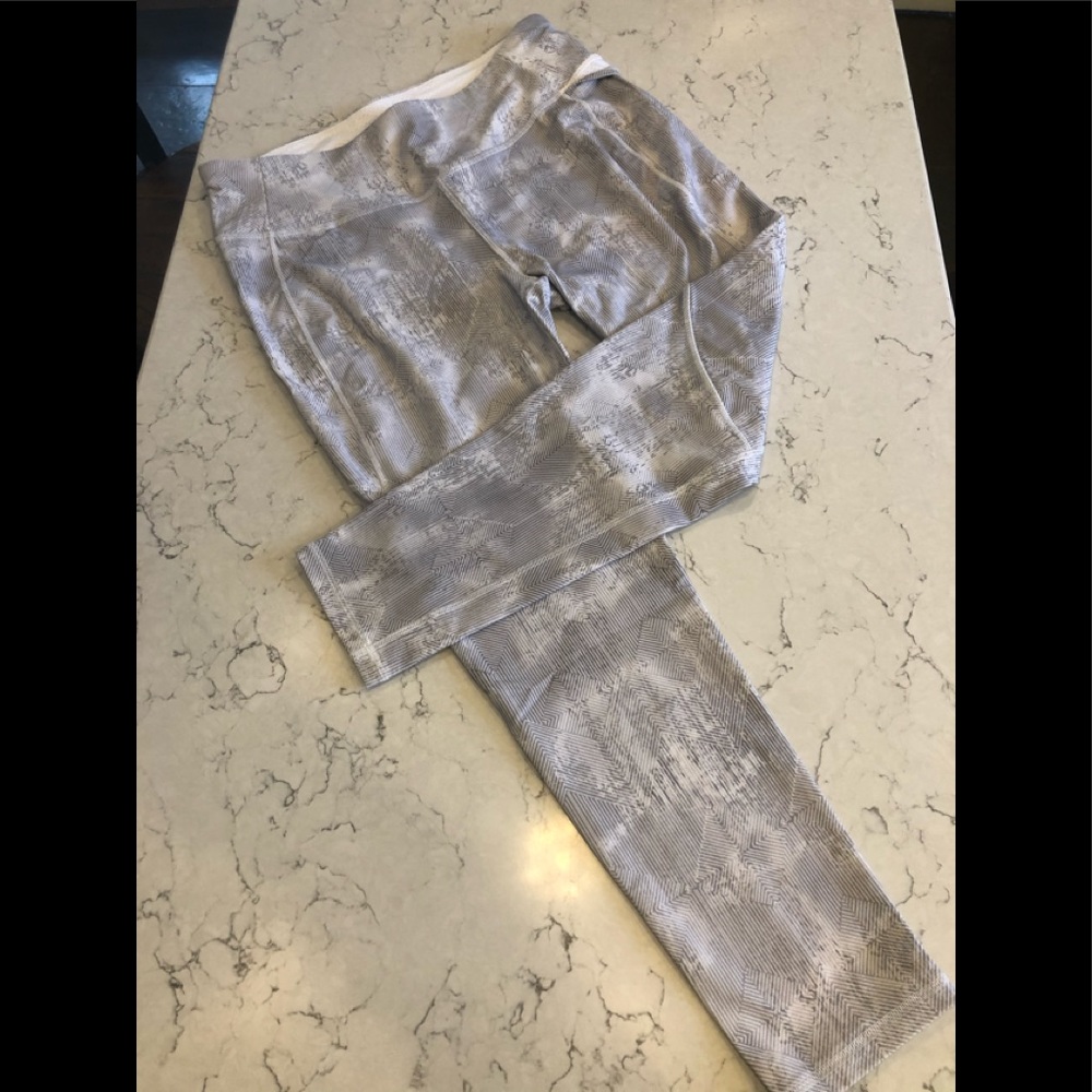 CALIA Spandex workout pants. Gray/White Like New!